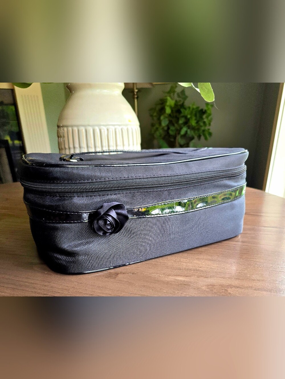 Lancôme Black Ribbon Rose Cosmetic Train Case - Picture 7 of 12